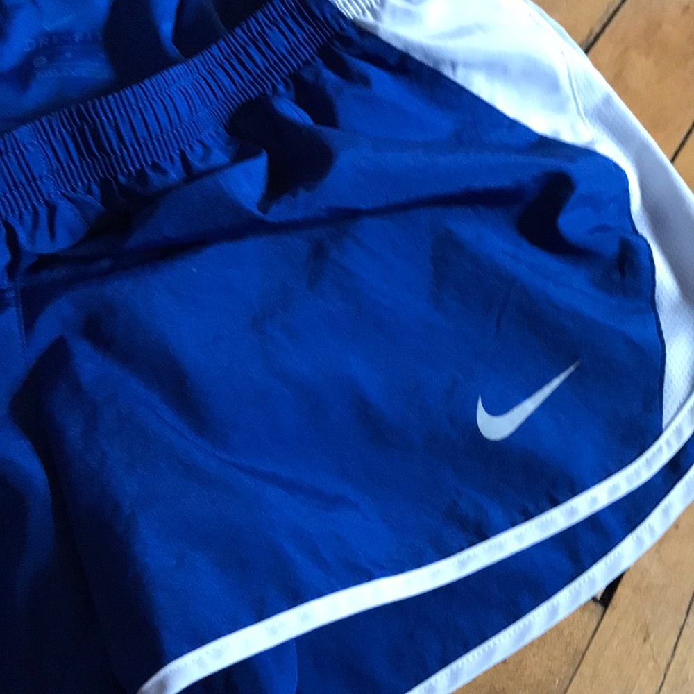 Nike Women’s Royal Blue and White Athletic Shorts - Picture 4 of 7